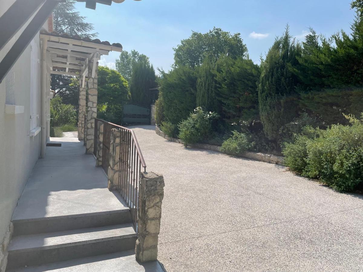 Villa Camille Céreste Exteriér fotografie