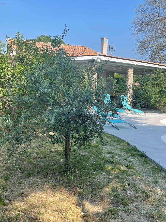 Villa Camille Céreste Exteriér fotografie